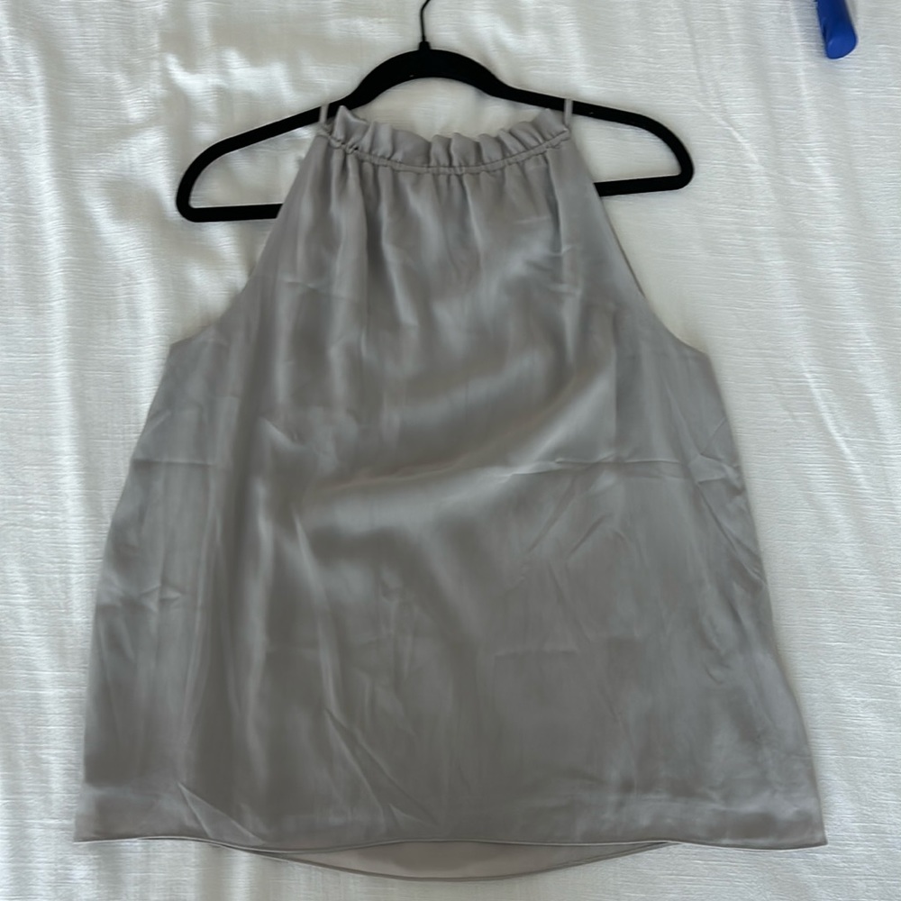 High-neck Full Elegant Tank Top